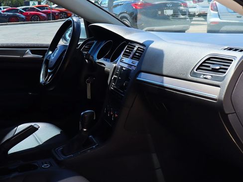 Used 2019 Volkswagen Golf Alltrack S AWD/4WD image 31