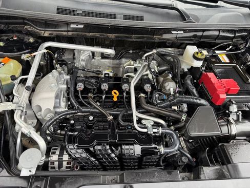 Used 2025 Mitsubishi Outlander SE FWD image 15