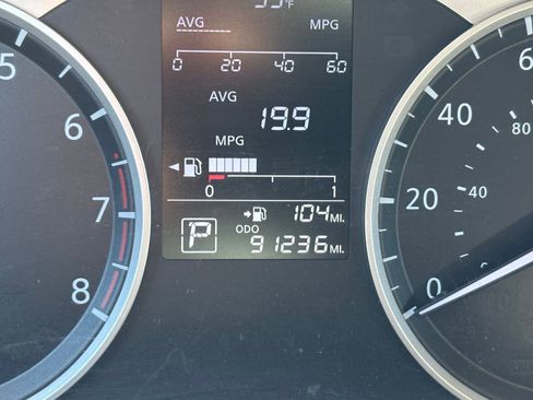 Used 2023 Nissan Kicks S image 5