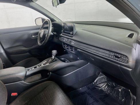 Used 2023 Honda HR-V Sport image 27
