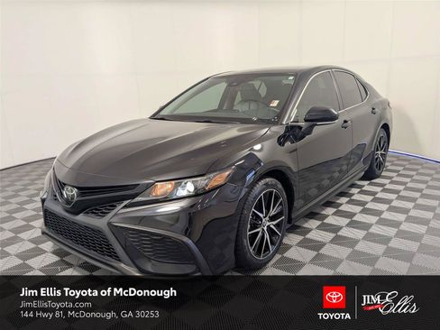 Used 2023 Toyota Camry SE w/ Convenience Package FWD image 1