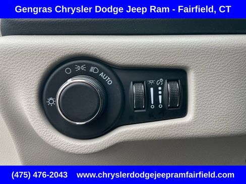 Certified 2024 Chrysler Voyager LX FWD image 48