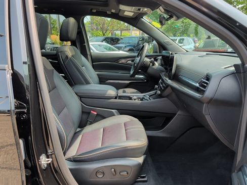 Used 2026 Chevrolet Traverse High Country w/ LPO, Floor Liner Package AWD/4WD image 37