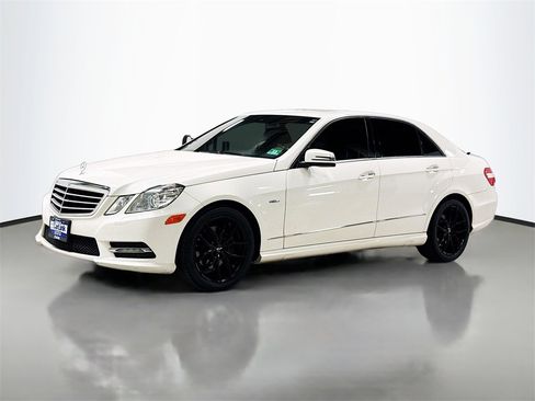 Used 2012 Mercedes-Benz E 350 4MATIC Sedan image 3