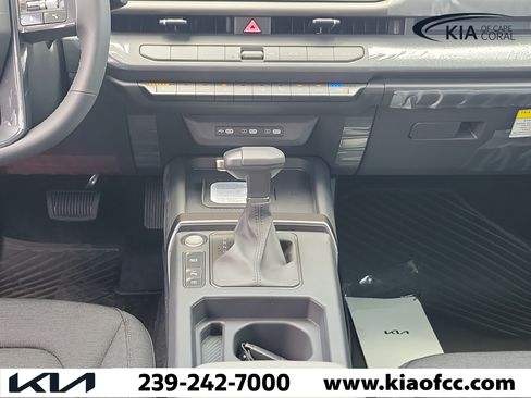 New 2027 Kia Seltos S FWD image 18
