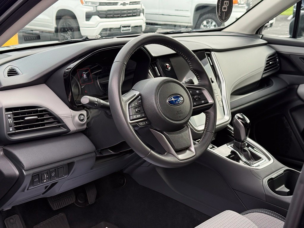 Used 2025 Subaru Outback Premium AWD/4WD image 23