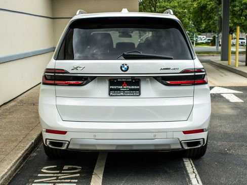 Used 2024 BMW X7 xDrive40i AWD/4WD image 6