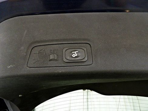 Used 2017 Lincoln MKC Premiere FWD image 14