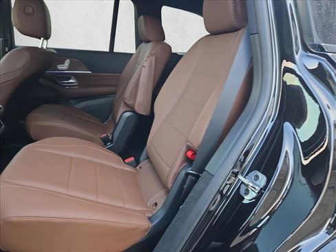 New 2026 Mercedes-Benz GLS 450 4MATIC image 14
