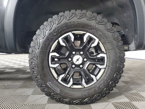 Used 2024 Chevrolet Silverado 1500 ZR2 image 33