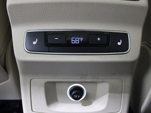 Used 2018 Audi Q5 2.0T Premium Plus w/ Premium Plus Package image 24