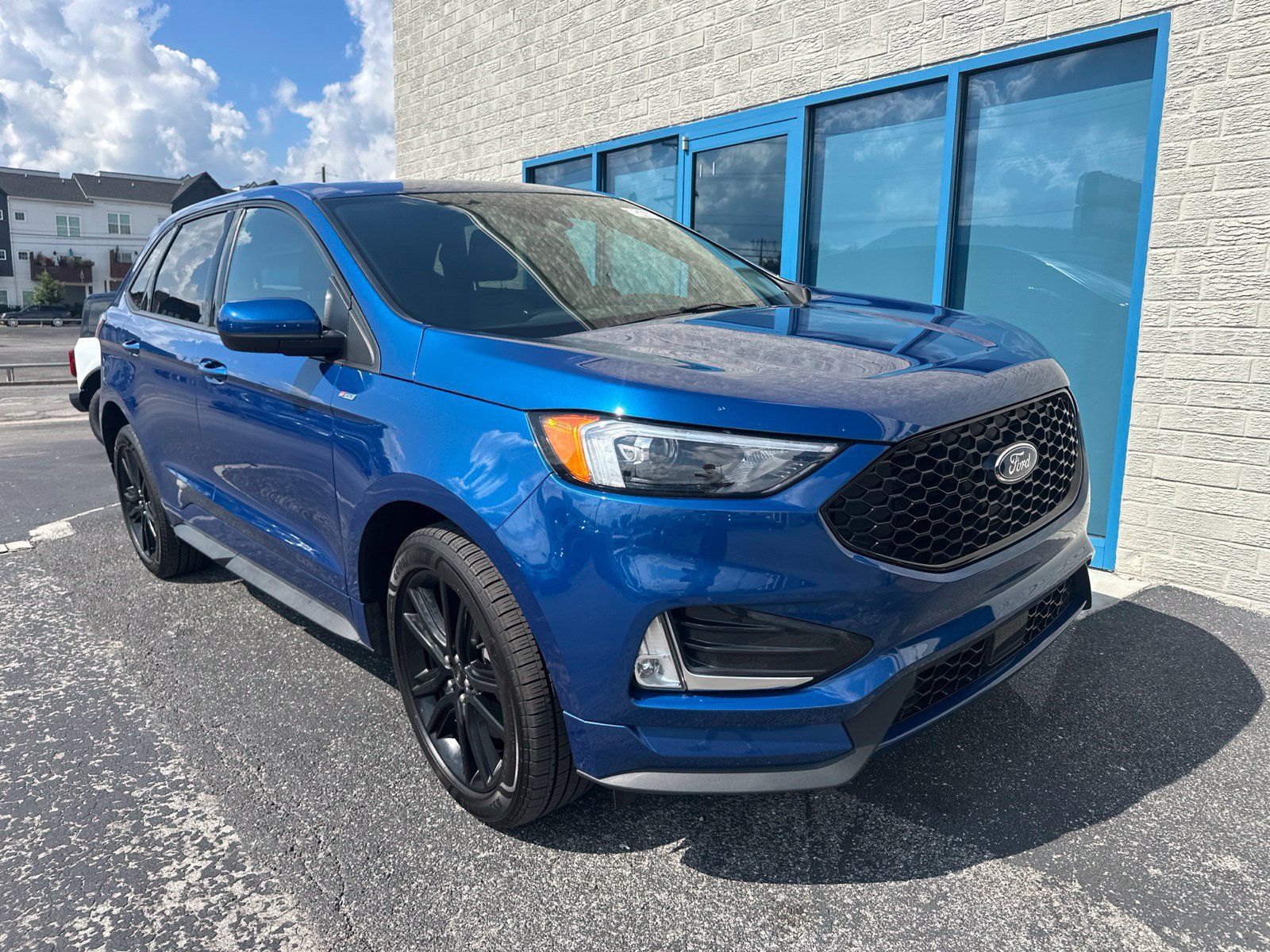 Certified 2024 Ford Edge ST-Line w/ Cargo Accessory Package AWD/4WD image 2
