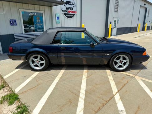 Used 1989 Ford Mustang LX RWD image 10