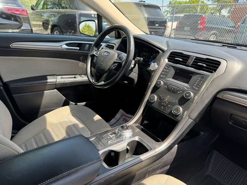 Used 2019 Ford Fusion S FWD image 13