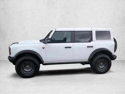 New 2025 Ford Bronco Badlands image 5
