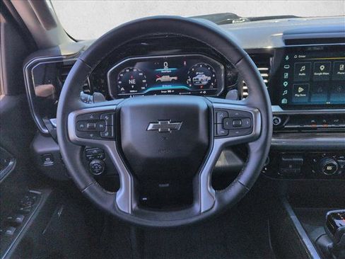Used 2024 Chevrolet Silverado 1500 LT Trail Boss w/ Convenience Package II AWD/4WD image 6