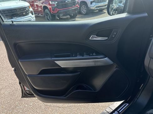 Used 2022 Chevrolet Colorado LT w/ LT Convenience Package RWD image 28