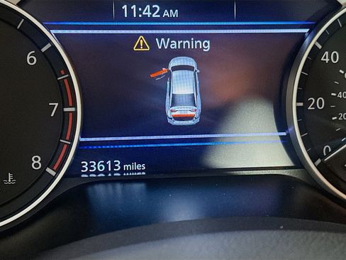 Used 2024 Nissan Altima 2.5 SV image 19