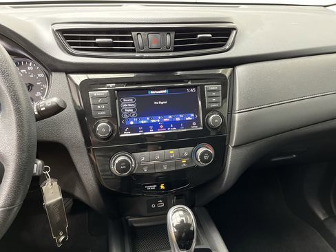 Used 2020 Nissan Rogue S w/ Special Edition Package image 14