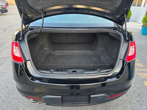 Used 2012 Ford Taurus Limited FWD image 20
