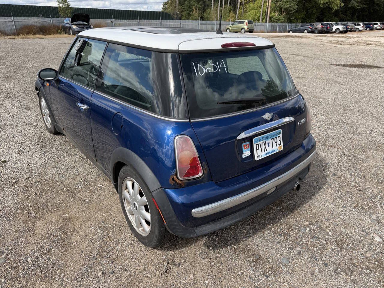 Used 2004 MINI Cooper Hardtop FWD image 3