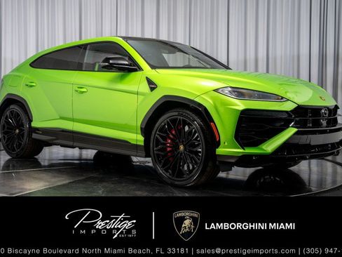 Used 2025 Lamborghini Urus SE image 1