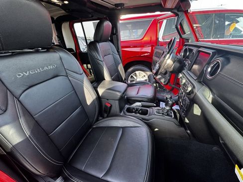 Used 2022 Jeep Gladiator Overland w/ Popular Equipment Package image 11