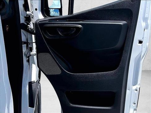 Used 2020 Mercedes-Benz Sprinter 2500 image 18