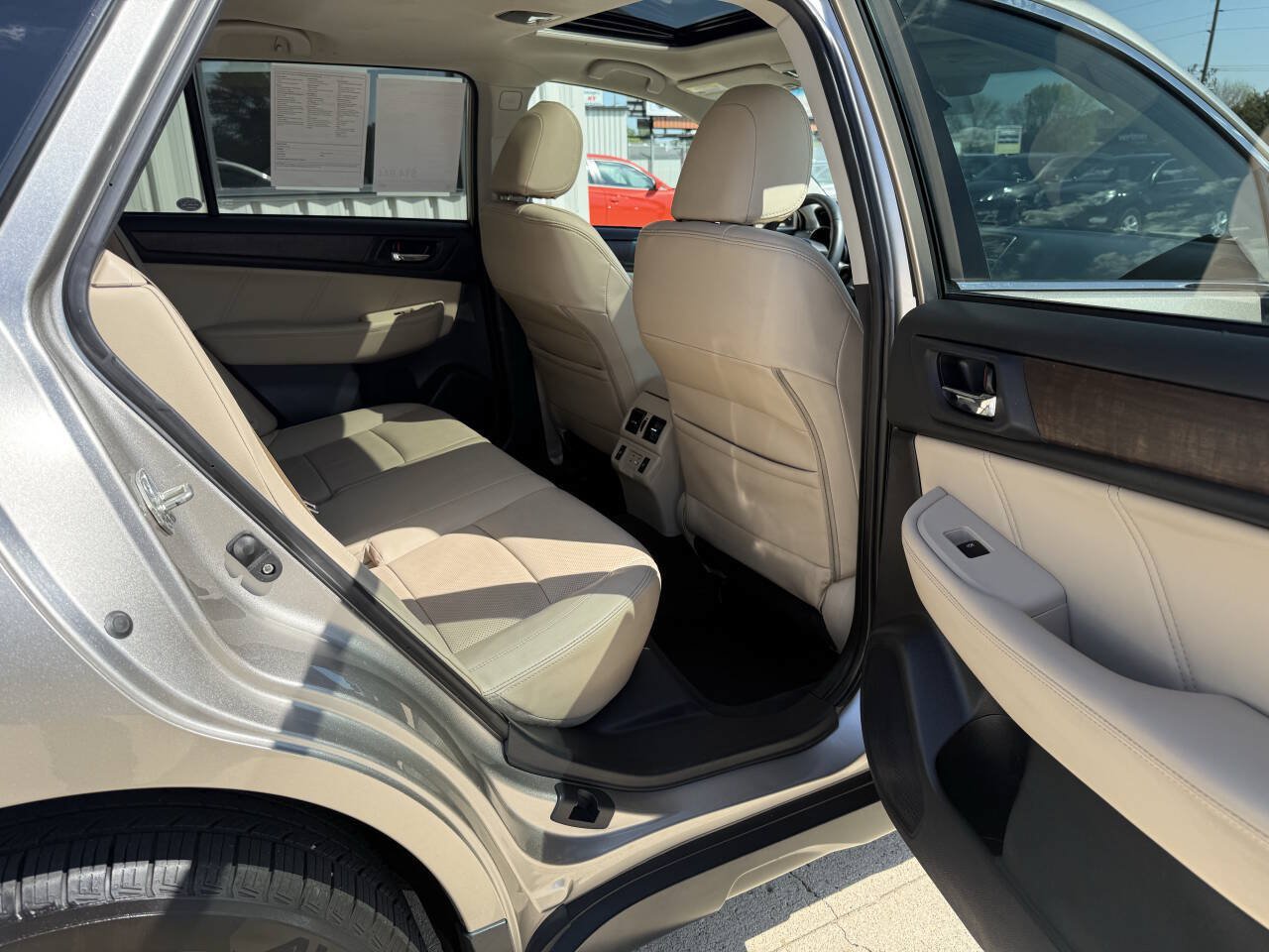 Used 2018 Subaru Outback 2.5i Limited AWD/4WD image 12