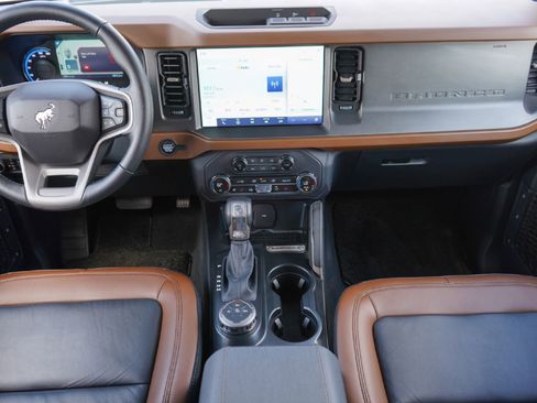 Used 2024 Ford Bronco Outer Banks image 20