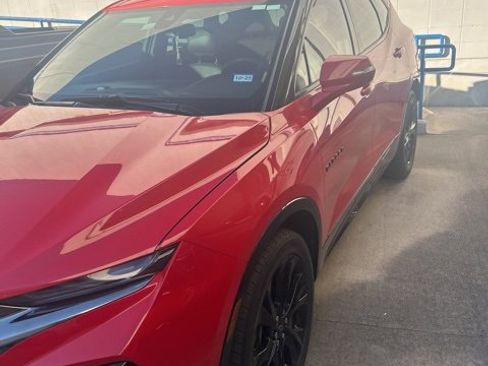 Used 2022 Chevrolet Blazer RS image 2