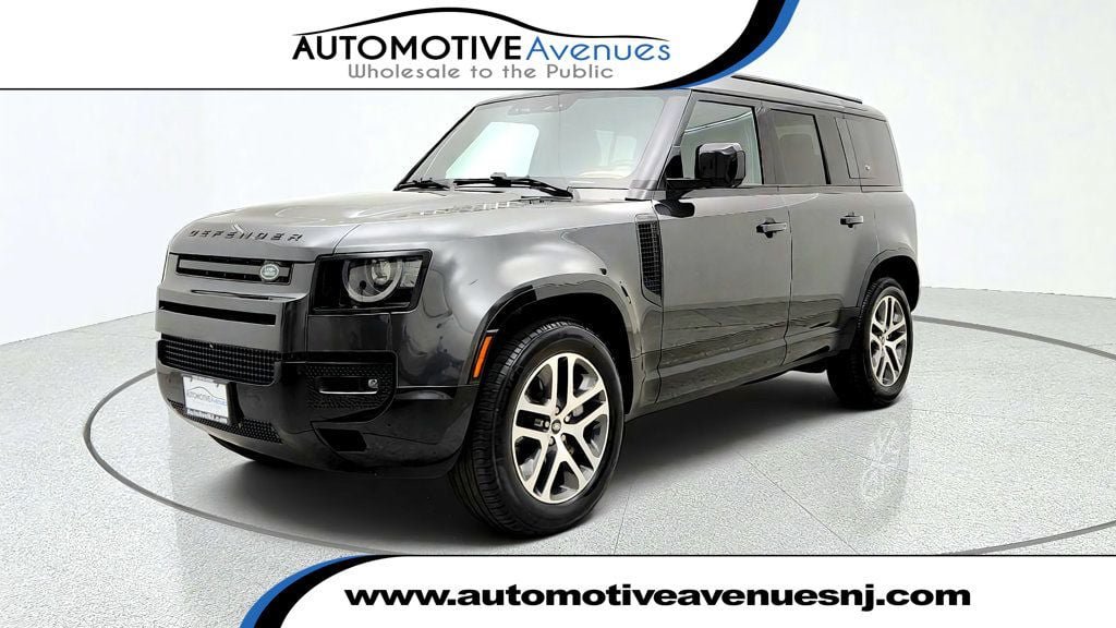 Used 2024 Land Rover Defender 110 X-Dynamic SE AWD/4WD image 1