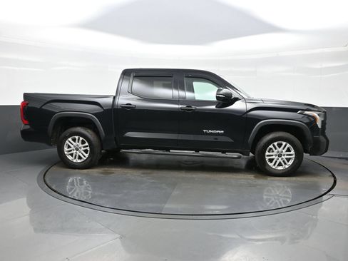 Used 2023 Toyota Tundra SR5 w/ SR5 Convenience Package AWD/4WD image 7