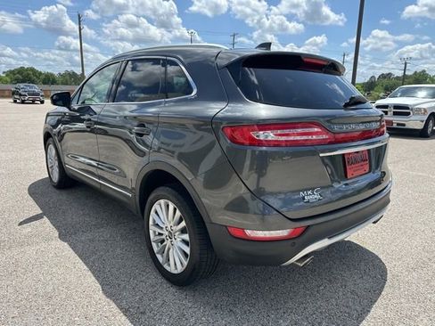 Used 2019 Lincoln MKC Premiere FWD image 5
