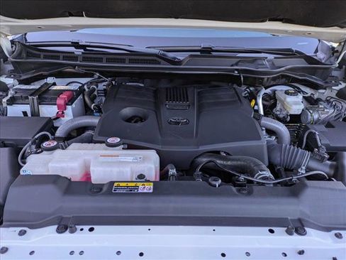 Used 2024 Toyota Tundra Platinum image 22