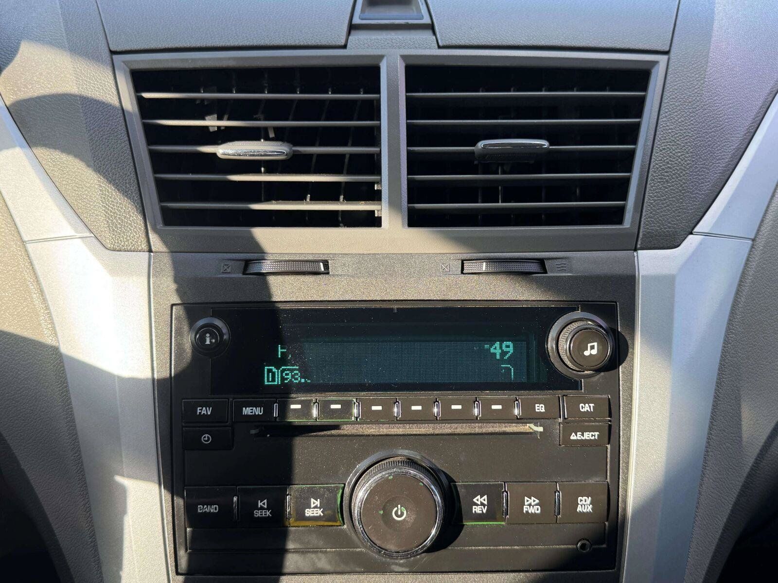 Used 2012 Chevrolet Traverse LS FWD image 29