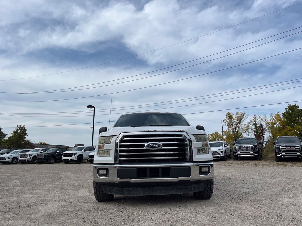 Used 2015 Ford F150 XLT w/ Equipment Group 302A Luxury RWD image 4
