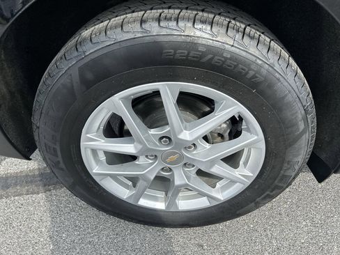 Used 2023 Chevrolet Equinox LS w/ LS Convenience Package AWD/4WD image 9