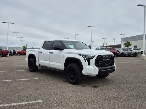 Used 2022 Toyota Tundra Limited image 7
