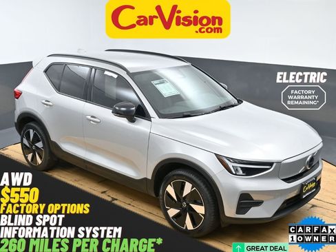Used 2025 Volvo EX40 Core AWD/4WD image 1