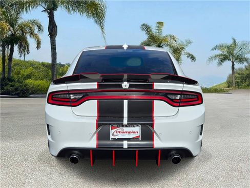 Used 2019 Dodge Charger R/T RWD image 5