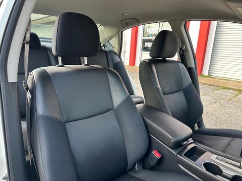 Used 2017 Nissan Altima 2.5 SR image 32