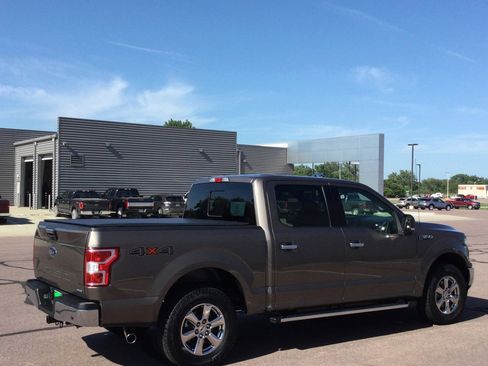 Used 2018 Ford F150 XLT w/ Equipment Group 302A Luxury image 5