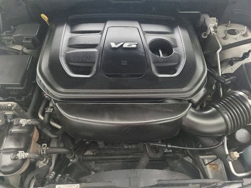 Used 2017 Jeep Grand Cherokee Limited w/ Luxury Group II image 30