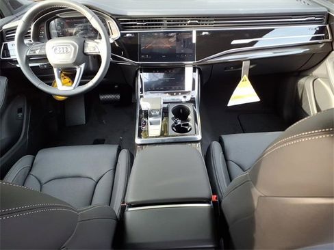 New 2026 Audi Q7 3.0T Prestige image 7