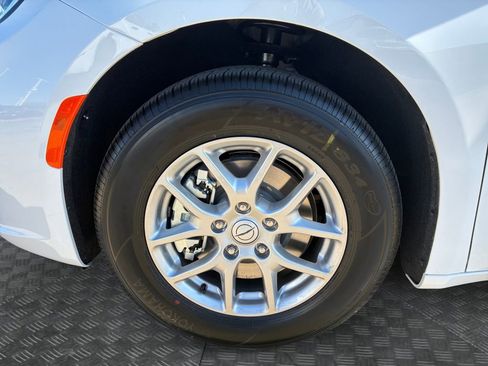 New 2026 Chrysler Pacifica Select image 23