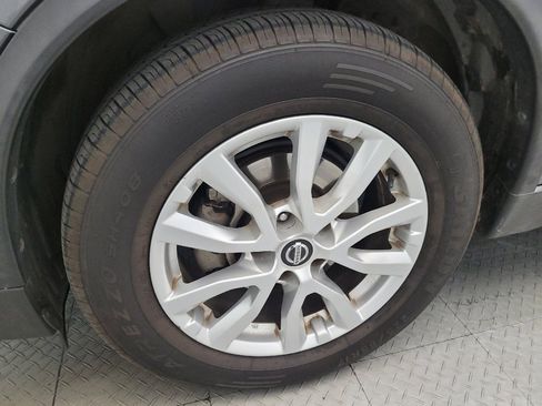 Used 2017 Nissan Rogue SV FWD image 31