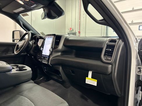New 2025 RAM 2500 Tradesman image 29