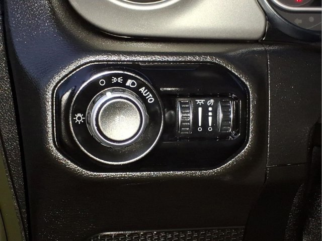 Used 2021 Jeep Wrangler Unlimited Sport AWD/4WD image 16