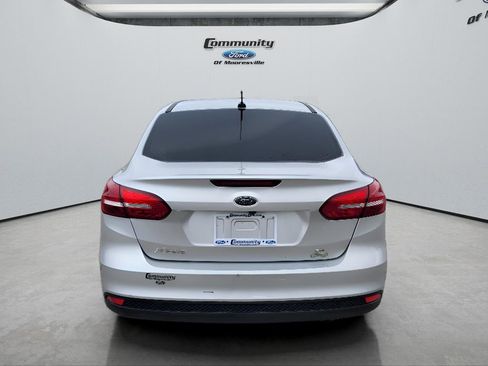 Used 2017 Ford Focus SE image 7